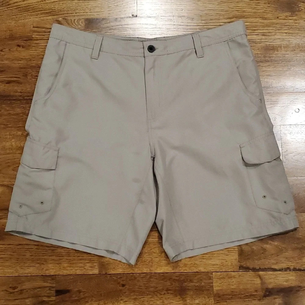 Mens Magellan light army green cargo shorts size 36 - Picture 2 of 6